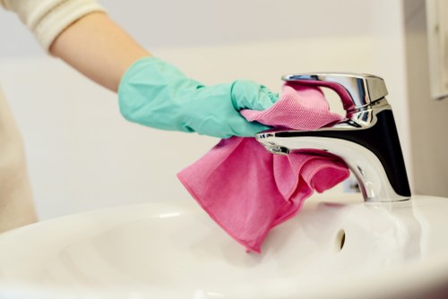 Notting Hill carpet cleaners providing careful local carpet cleaning services
